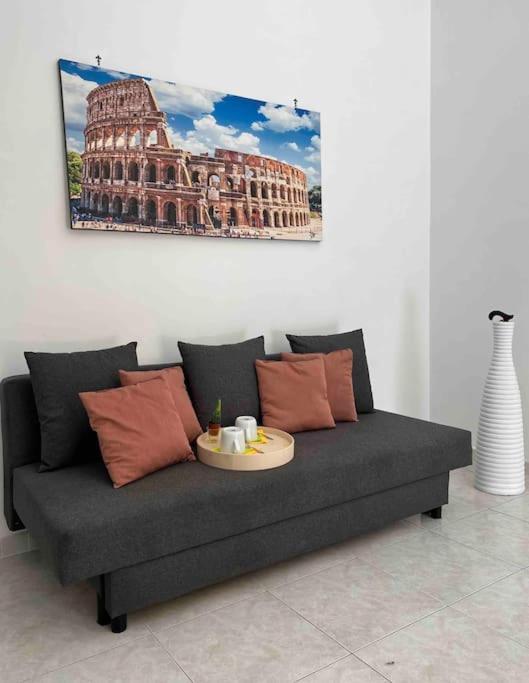 3 Fermate Dal Colosseo - Casa Vacanze Elena - 50 M Da Metro Garbatella Rome Exterior photo